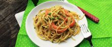 Medvehagymás-lazacos-3 sajtos spagetti
